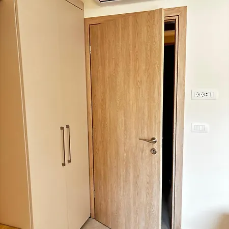 Phaedra Apartamento Rétino