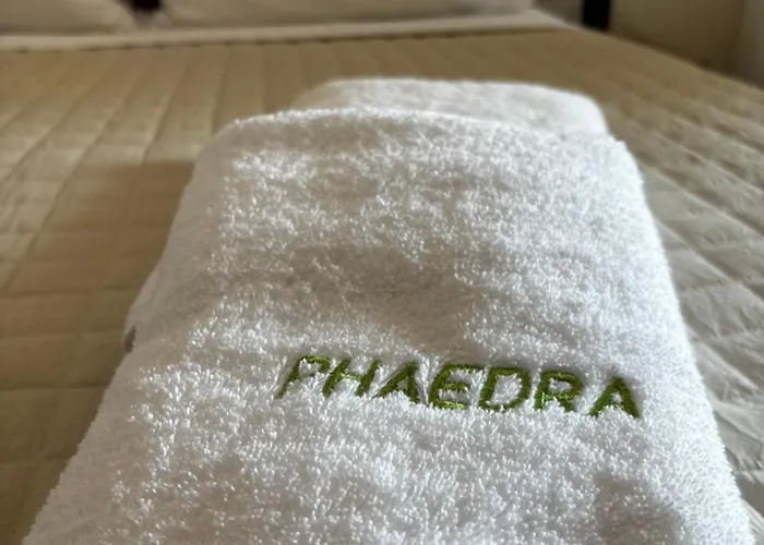 Phaedra Apartment *